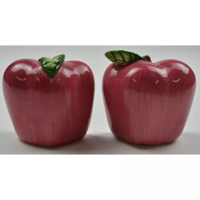 Vintage Red Sliced Apple Ceramic Salt & Papper Shakers - 3" Tall