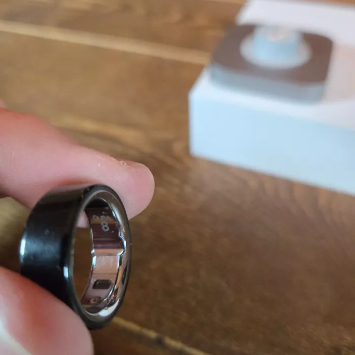 Oura Ring 4 Sz 8 Smart Ring Black