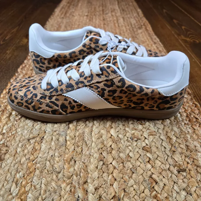 Women's Spencer Fashion Sneakers Cheetah Print Shoe Memory Foam Insole sz 10