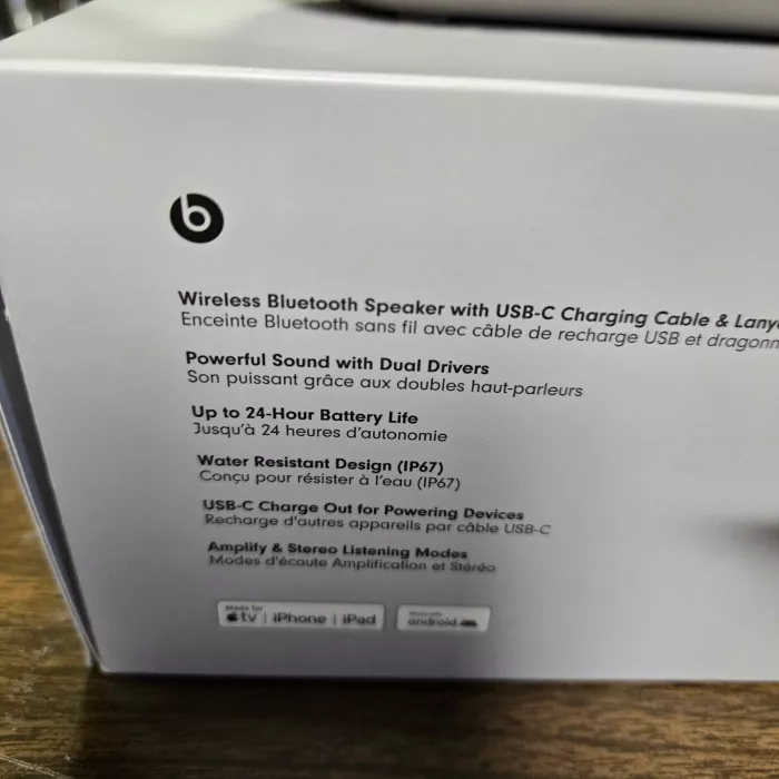 Beats Pill Wireless Bluetooth Speaker & Portable Charger A3211 Champagne