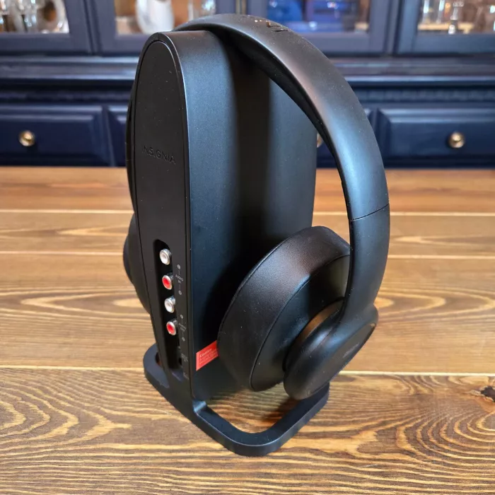 Insignia NS-HAWHP2 RF Wireless Over the Ear Headphones Black
