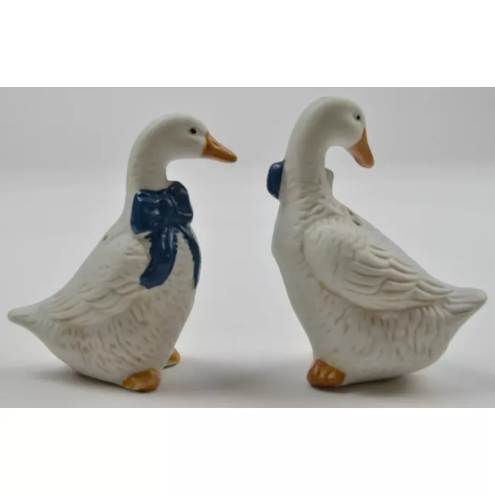 Ceramic Salt & Pepper Shakers - White Geese With Blue Scarfs - 3.75" Tall