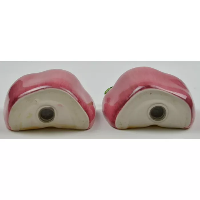 Vintage Red Sliced Apple Ceramic Salt & Papper Shakers - 3" Tall
