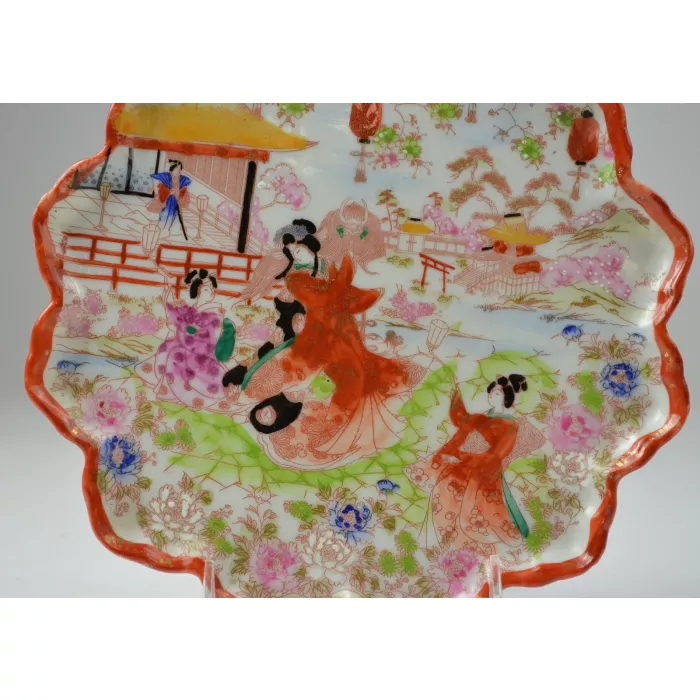 Oriental Pattern Dinner Plate - 9" Diameter