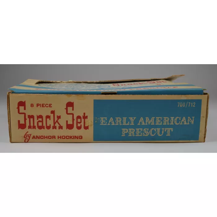 Anchor Hocking Prescut Clear Pattern - Snack Set - 4 Snack Plates & Cups