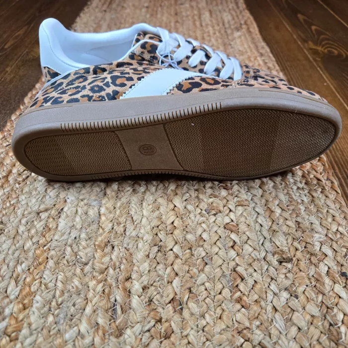 Women's Spencer Fashion Sneakers Cheetah Print Shoe Memory Foam Insole sz 10