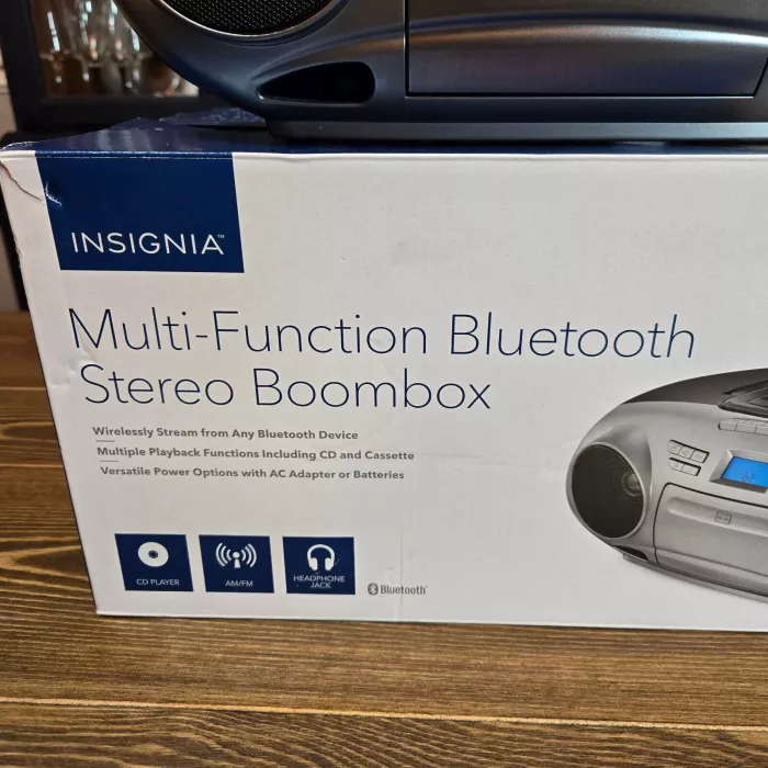 AM/FM Radio Portable CD & Cassette Boombox with Bluetooth Insignia ns-bbbt20
