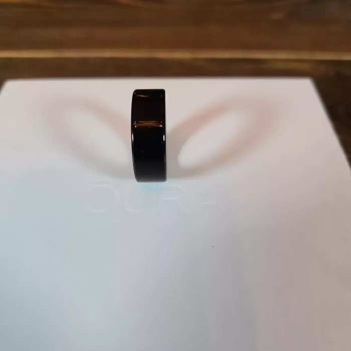 Oura Ring 4 Sz 8 Smart Ring Black