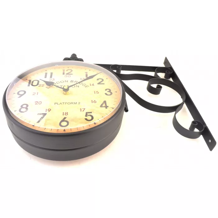 Hanging Double Sided Clock On Bracket - London Bridge Station