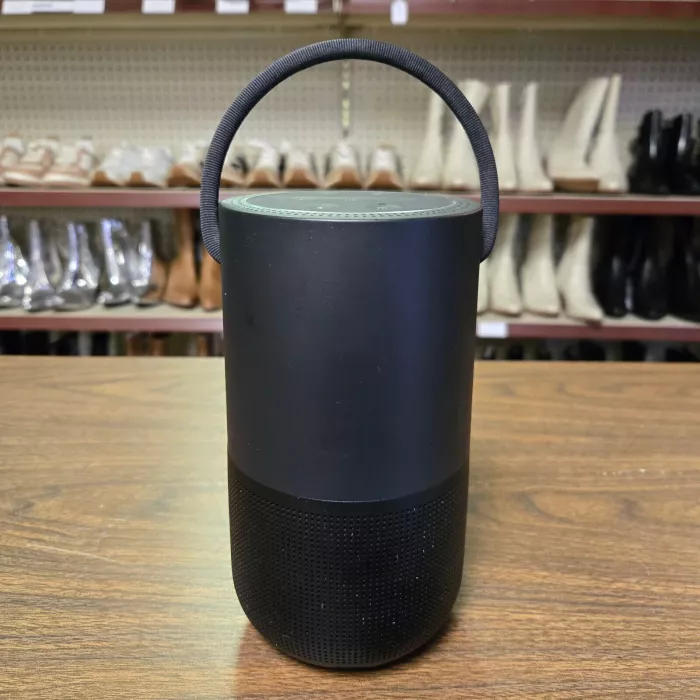 Bose Portable Smart Wireless Bluetooth Speaker  Model 429329 - Black
