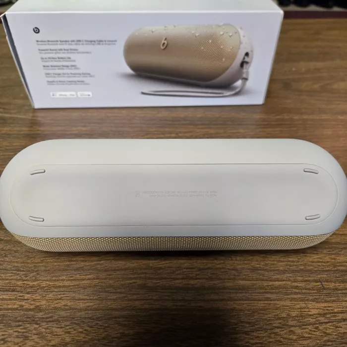 Beats Pill Wireless Bluetooth Speaker & Portable Charger A3211 Champagne