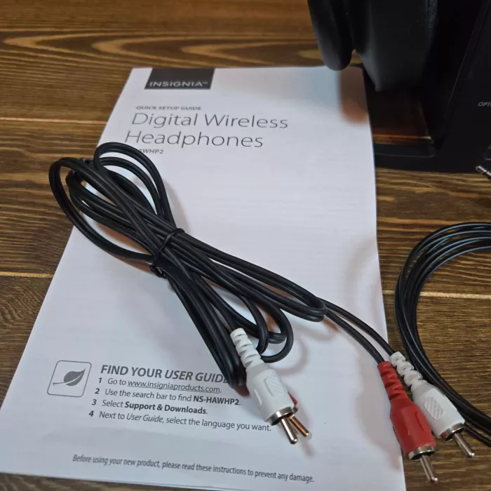 Insignia NS-HAWHP2 RF Wireless Over the Ear Headphones Black