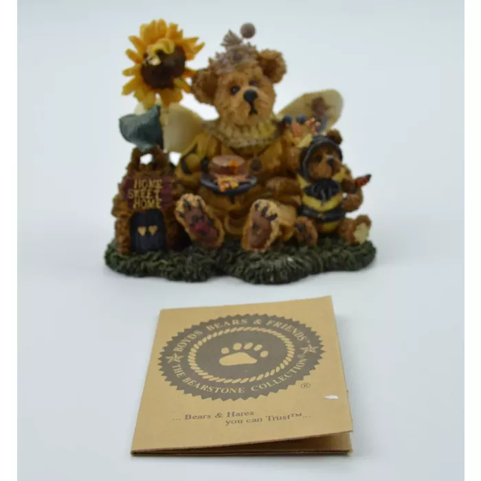 Boyds Bears Figurine Victoria Regina Buzzbruin...So Many Flowers, So Little Time