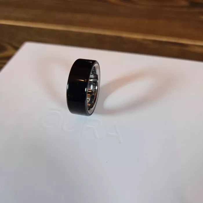 Oura Ring 4 Sz 8 Smart Ring Black