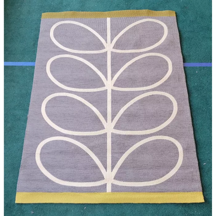 Floral Hand Hooked Gray Indoor / Outdoor Area Rug - Rectangle 5ft3 x 7ft6