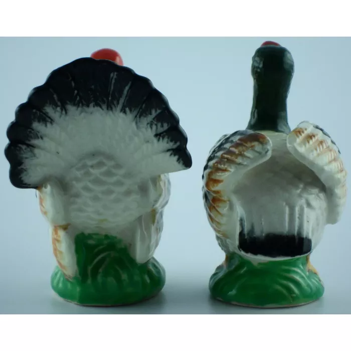 Turkey Salt & Pepper Shakers - Vintage - Made in Japan - Thanksgiving Decor