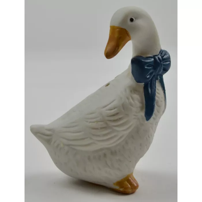 Ceramic Salt & Pepper Shakers - White Geese With Blue Scarfs - 3.75" Tall