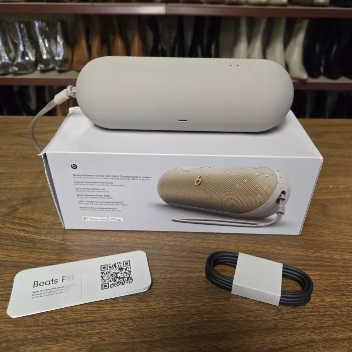 Beats Pill Wireless Bluetooth Speaker & Portable Charger A3211 Champagne