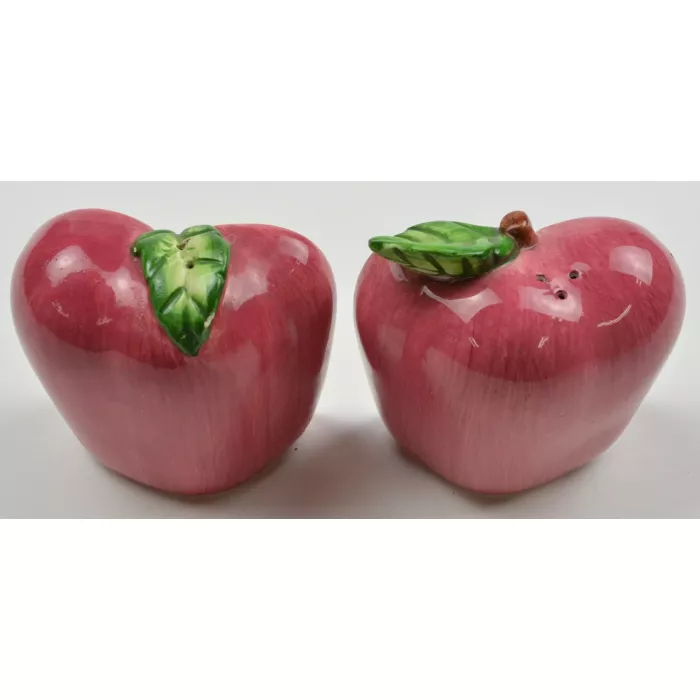 Vintage Red Sliced Apple Ceramic Salt & Papper Shakers - 3" Tall