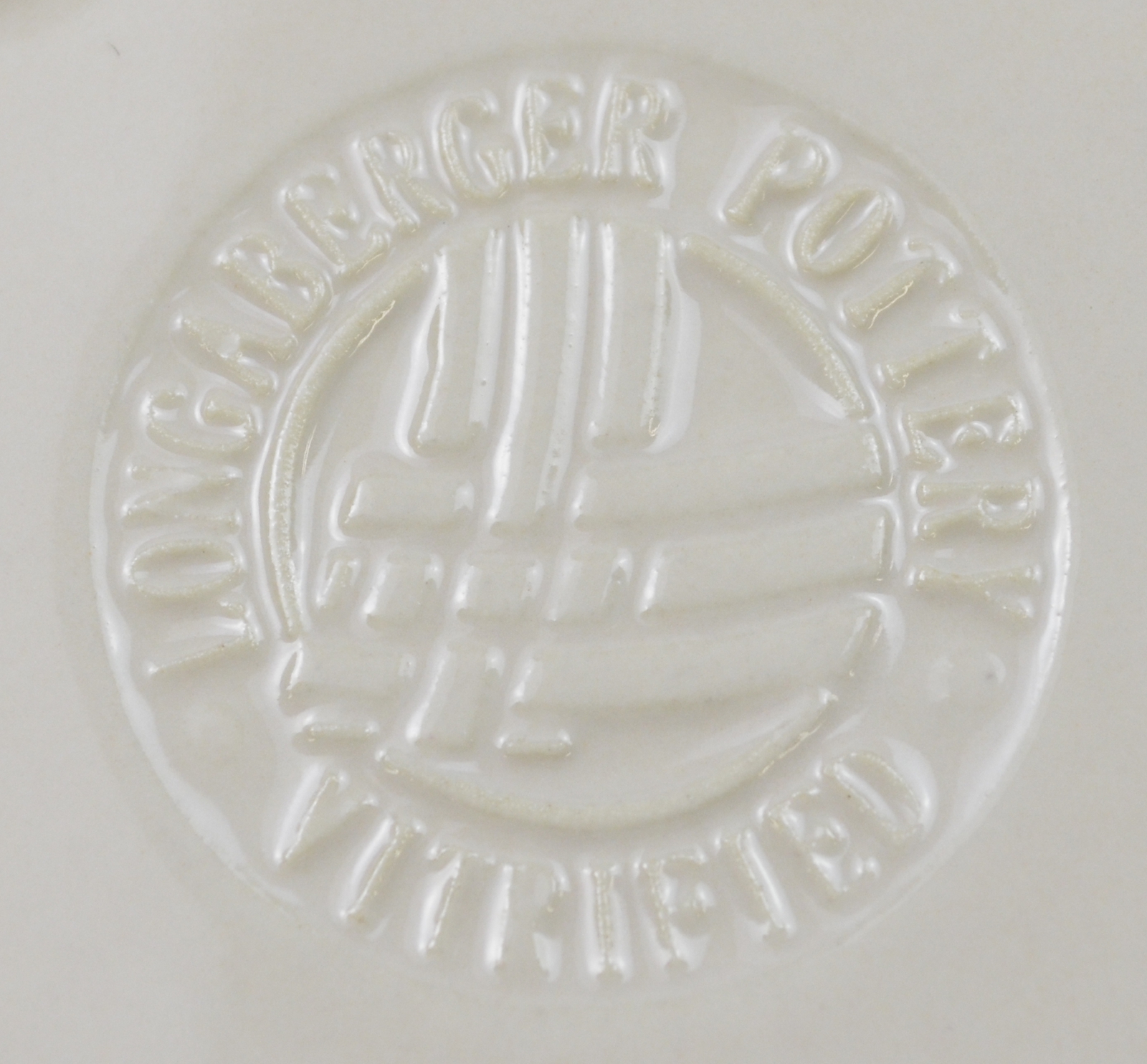 Longaberger Pottery Woven Traditions Ivory Pattern - Star Shaped Bowl