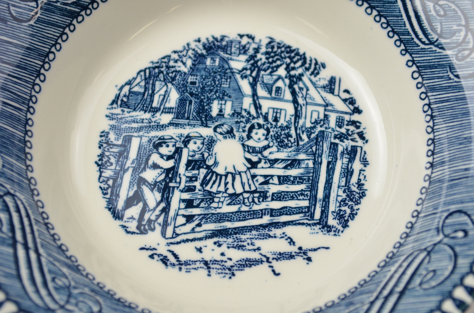 Royal - Currier Ives Blue Pattern - Fruit / Dessert (Sauce) Bowl
