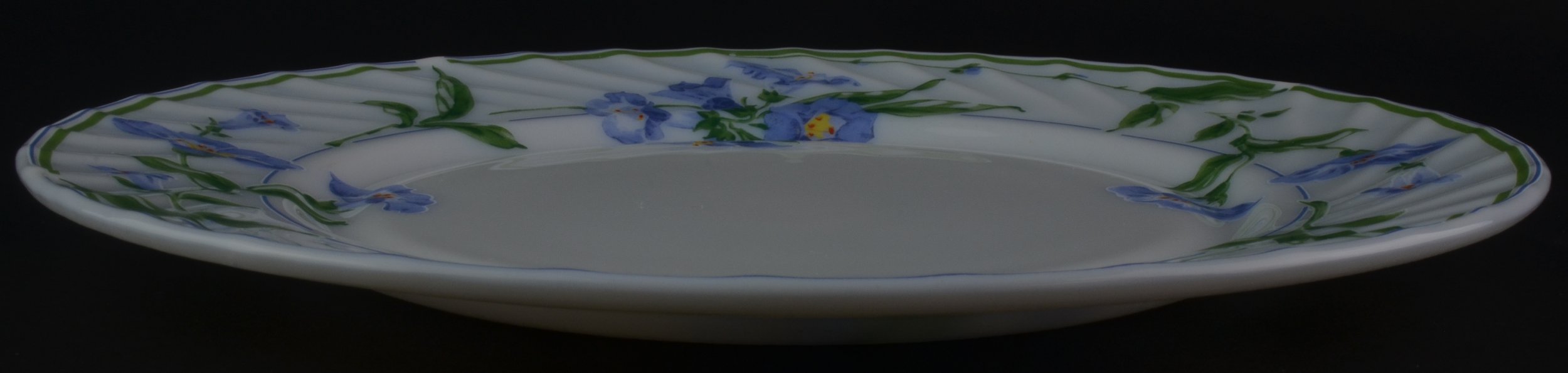 Gibson Everyday - Susette Pattern - Dinner Plate