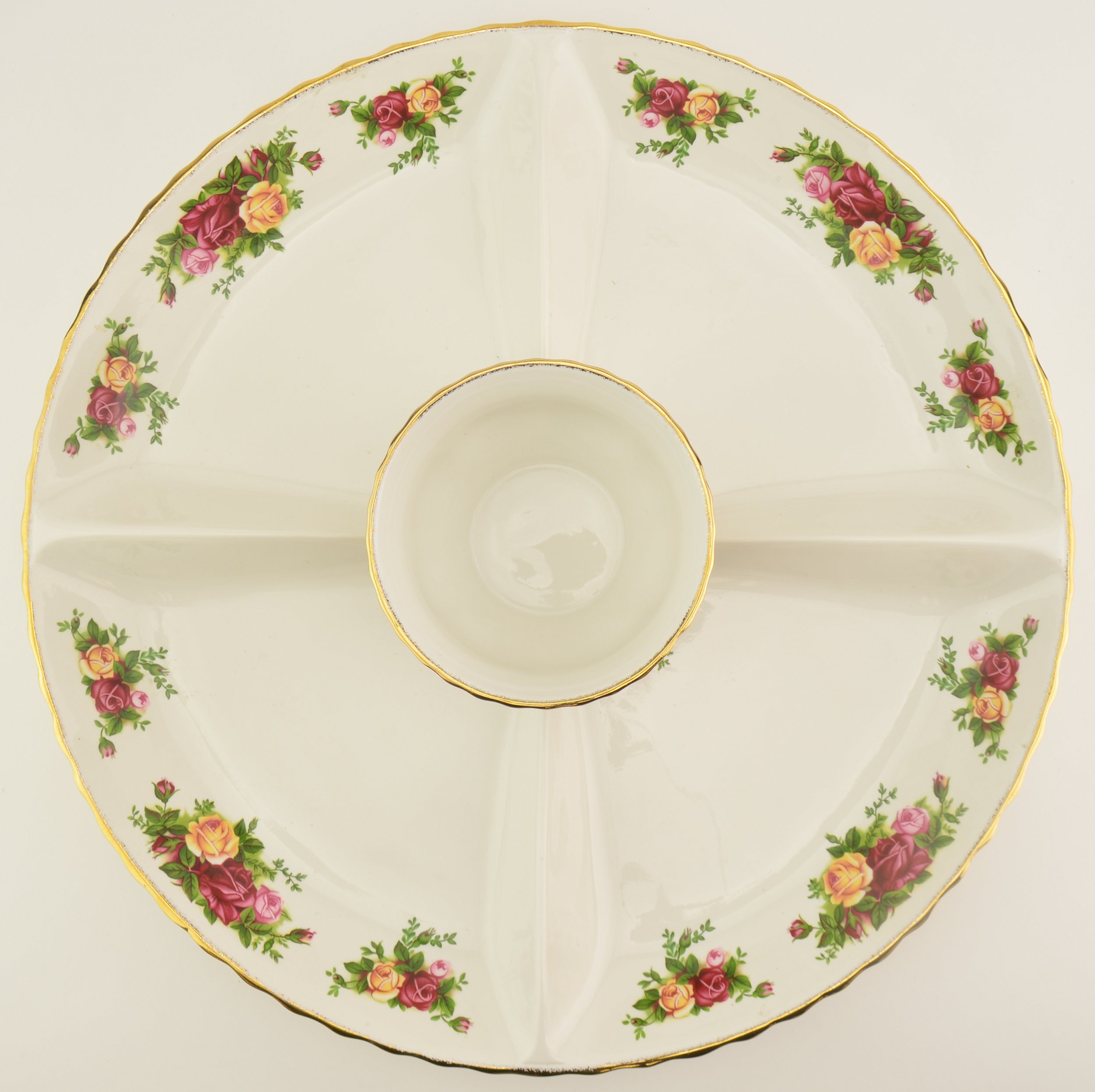   Old Country Roses テーブルウェア2点 Royal Albert | Old Country Roses, Chip And Dip Set, Replacement