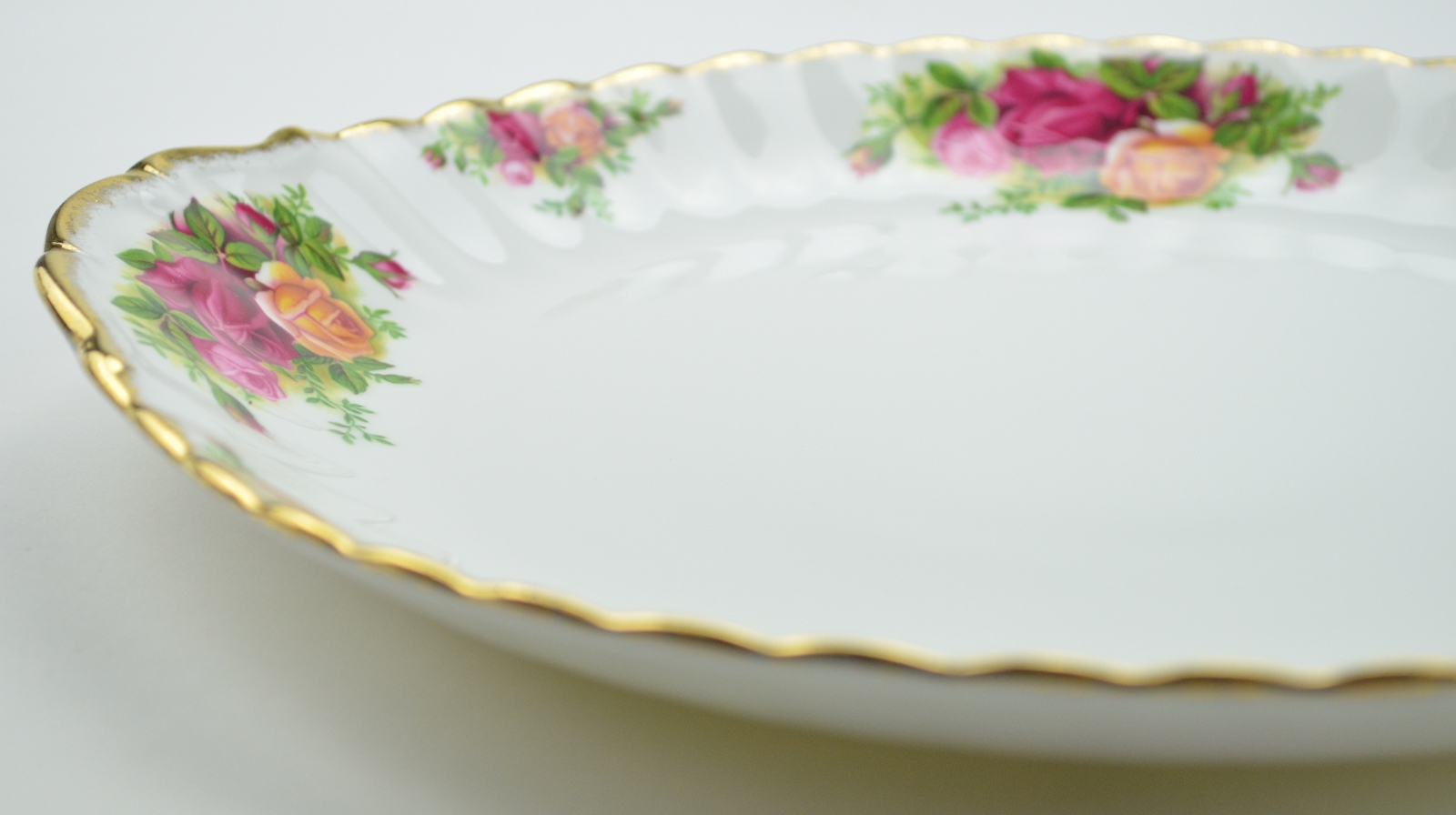 Royal Albert Handled Cake Plate - Old Country Roses - Bone China - England 1962